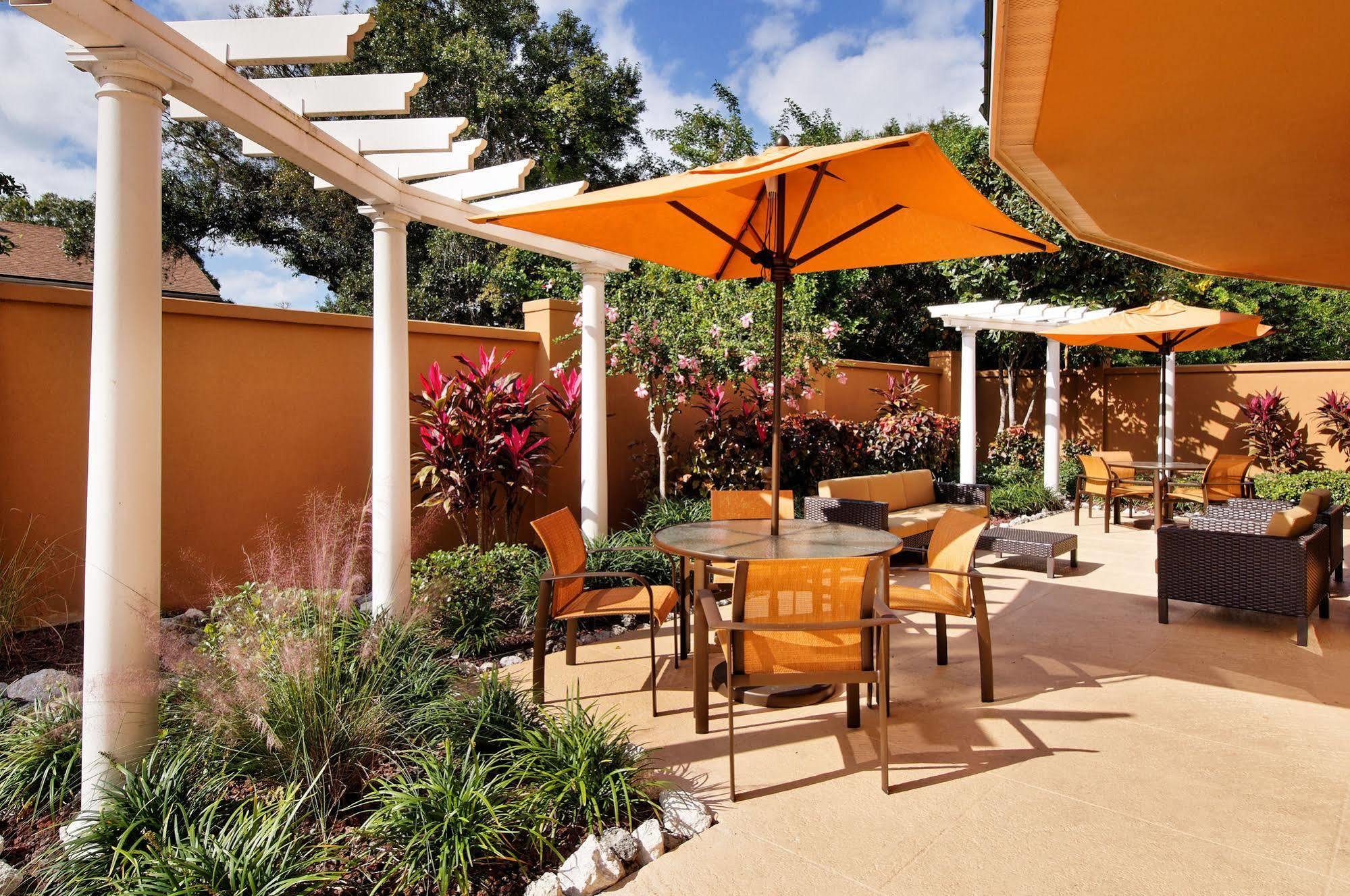 Hotel Courtyard Sarasota Bradenton Airport Exterior foto
